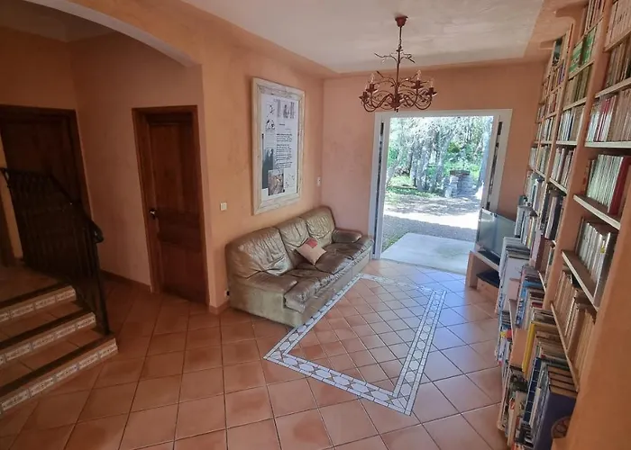 Casa Soprana - De Independant Avec Piscine Et Jardin Prives - Independant Of With Private Pool And Garden بيت للعطل *